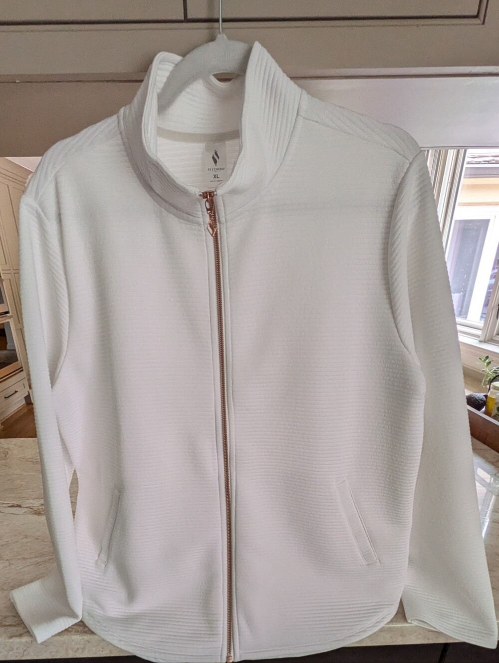 Skechers White w/ Full-Zip  Women's Jacket